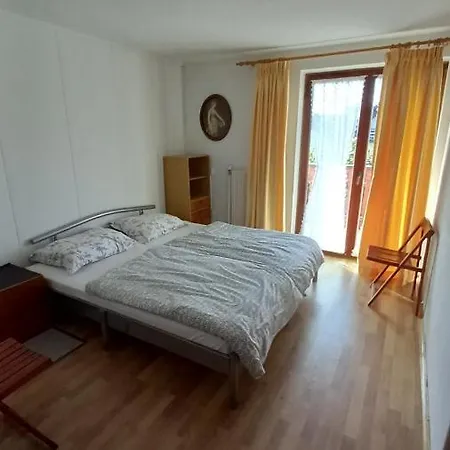 Draga - 2 Bedroom Apartment Trzic Exterior photo